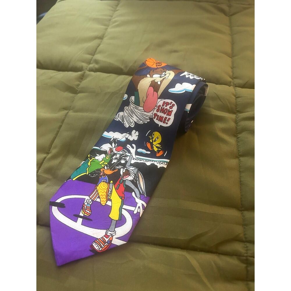 Looney Tunes Mania 1993 Men's Tie Space Jam Taz Tweety Bugs Bunny